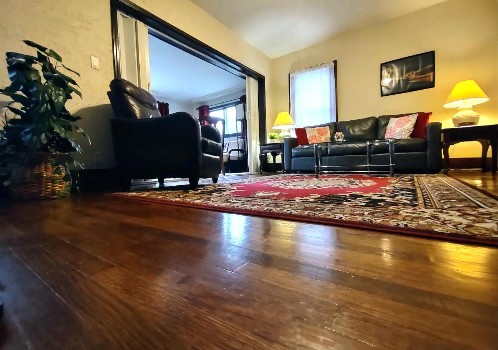 Spacious Frontier Park Apartment 이리 외부 사진