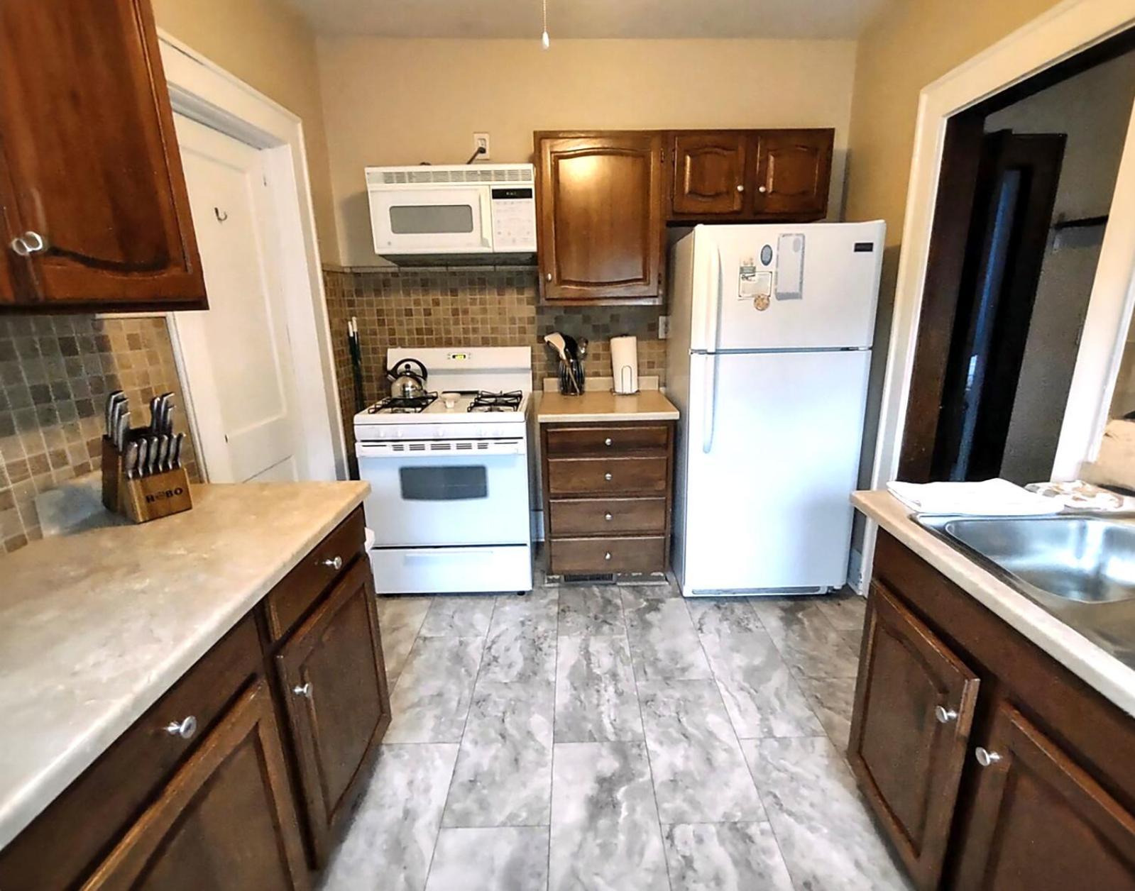 Spacious Frontier Park Apartment 이리 외부 사진