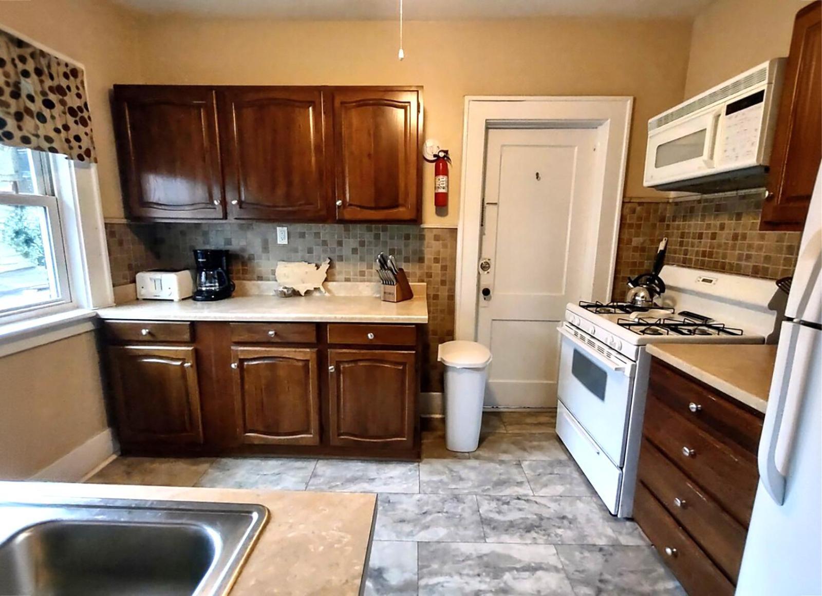 Spacious Frontier Park Apartment 이리 외부 사진